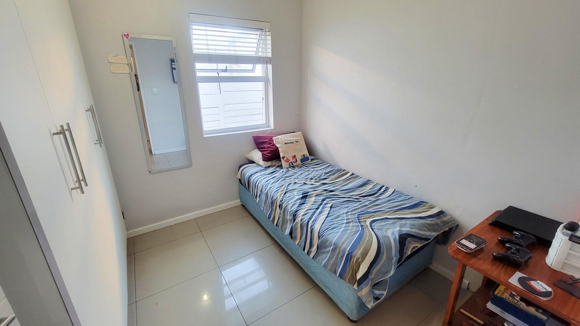 Bed Room 2 of property in Mitchells Plain