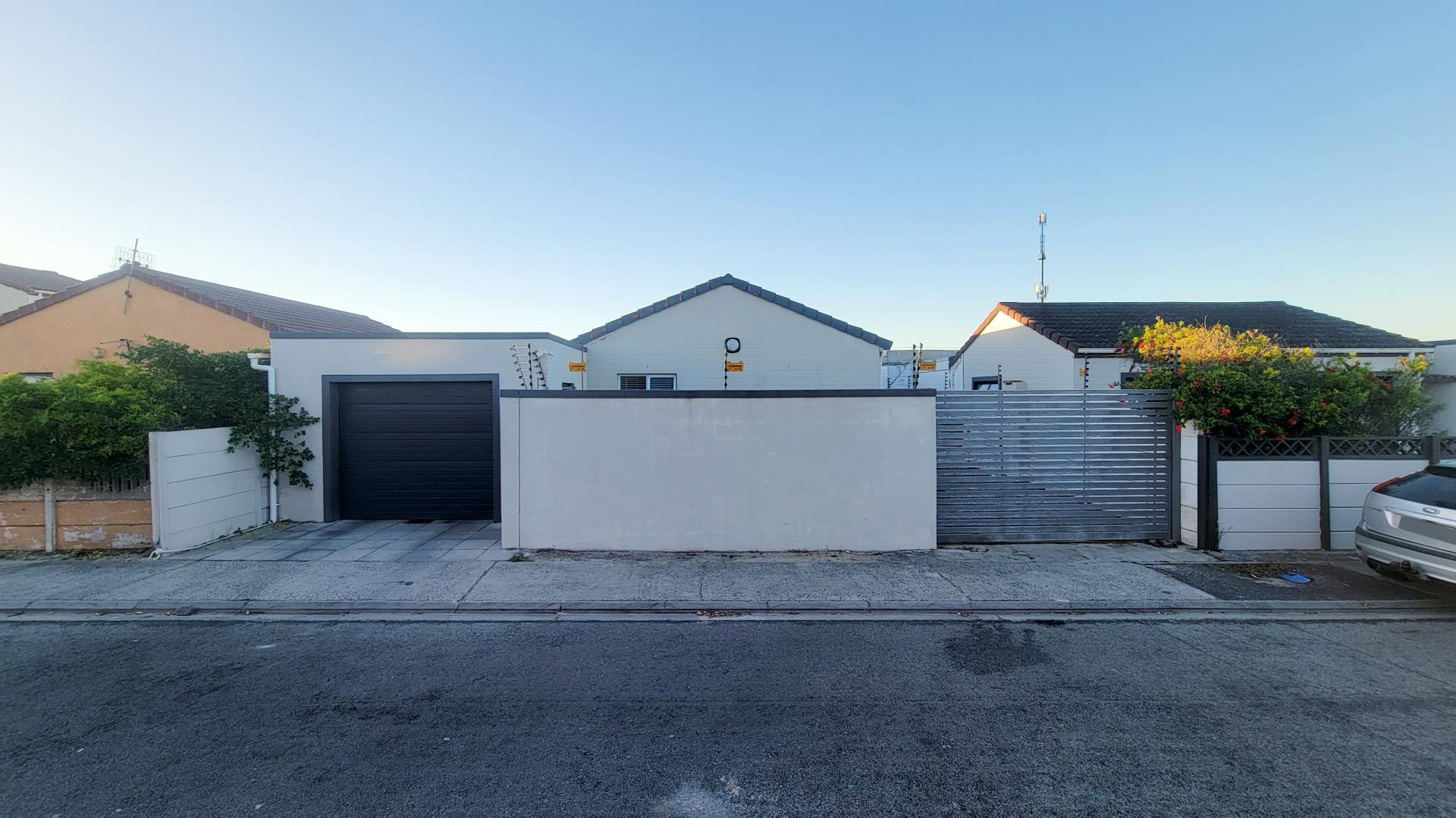 Front View of property in Mitchells Plain