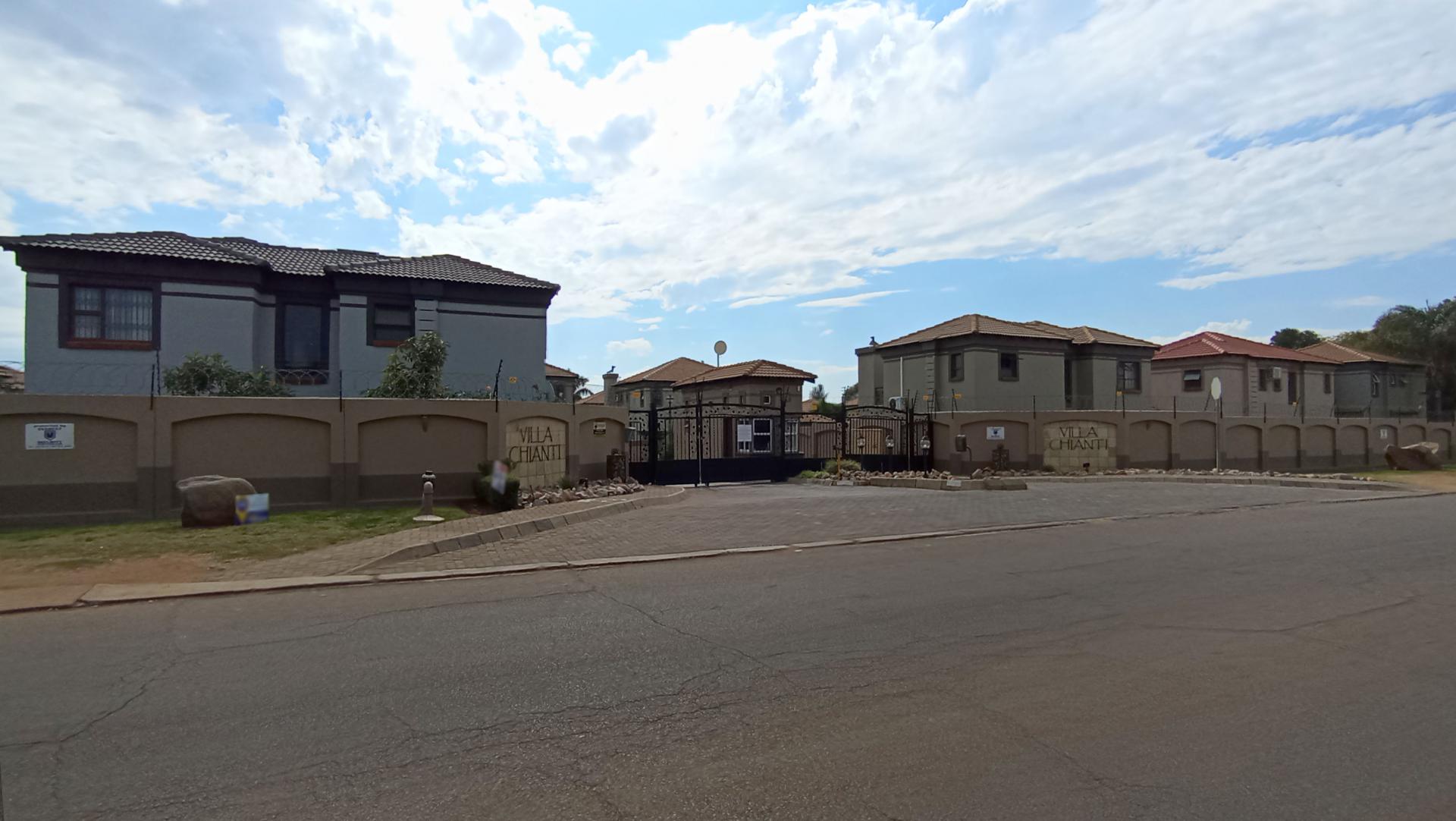 Front View of property in Montana