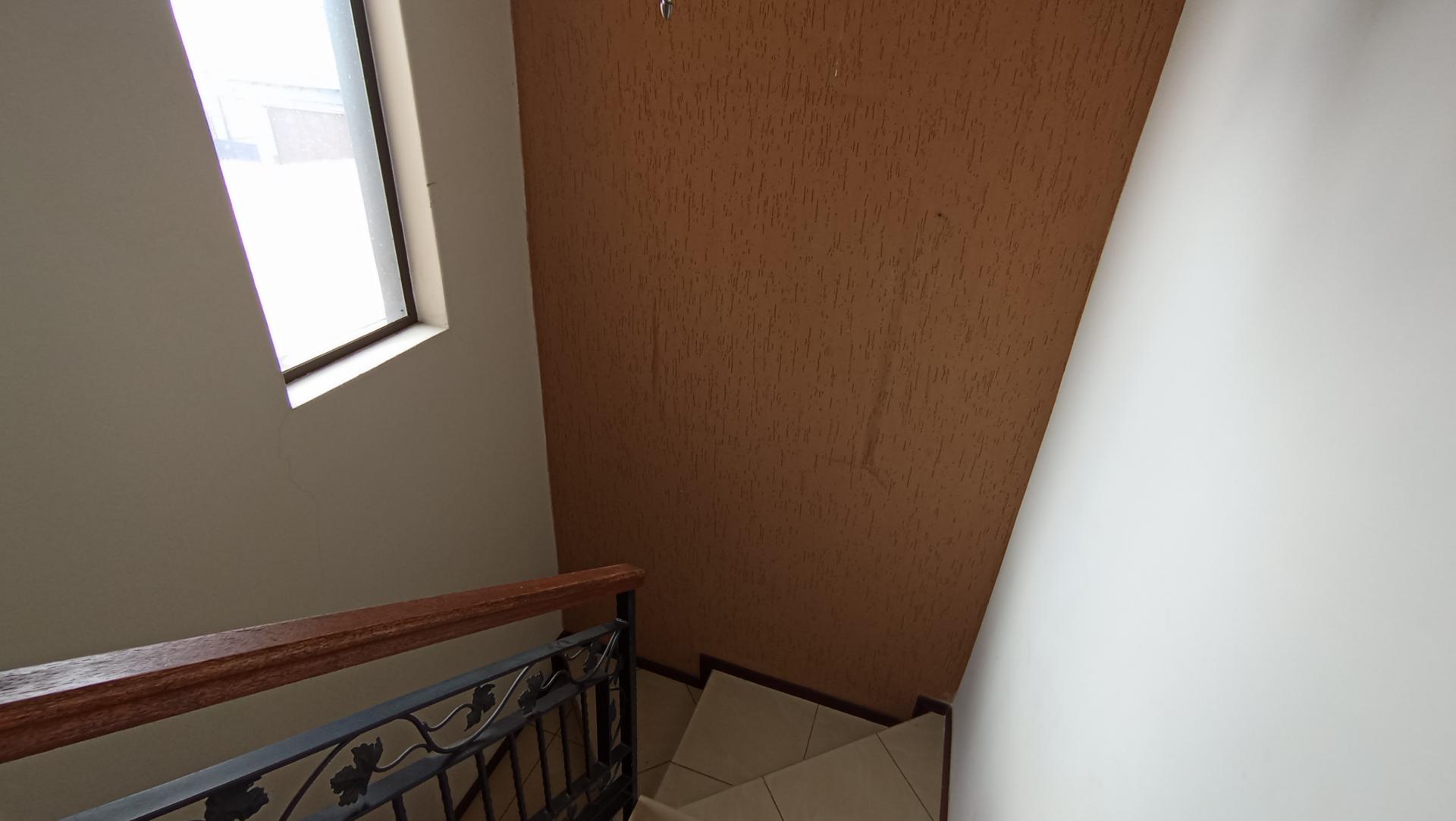 Spaces - 22 square meters of property in Montana