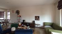 Lounges - 20 square meters of property in Montana