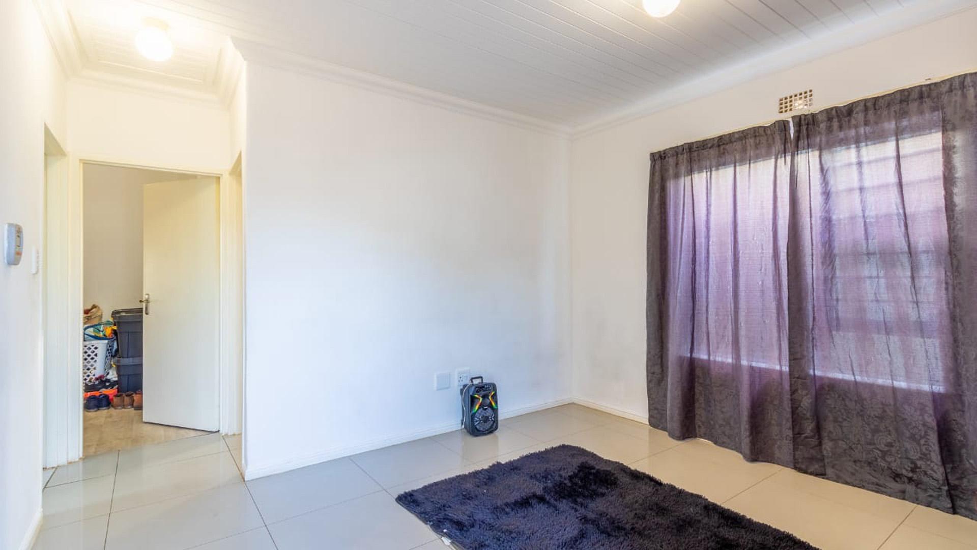 Lounges of property in Paarl