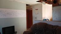 Lounges - 14 square meters of property in Stretford