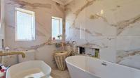 Bathroom 1 - 6 square meters of property in Farrarmere