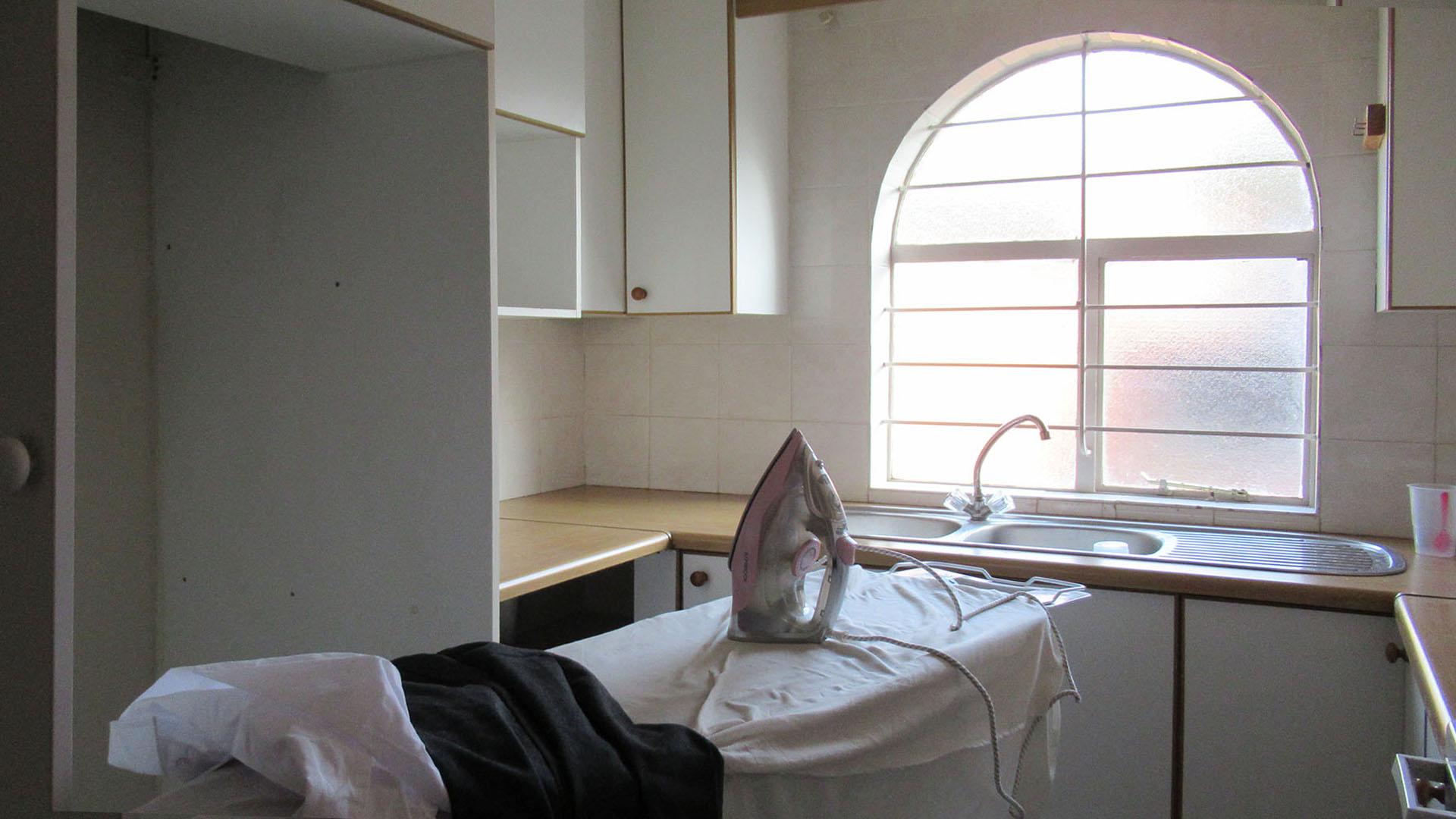 Kitchen - 28 square meters of property in Weltevreden Park