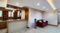 Spaces - 164 square meters of property in Sonneveld