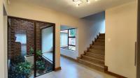 Spaces - 164 square meters of property in Sonneveld