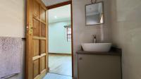 Bathroom 2 - 6 square meters of property in Sonneveld