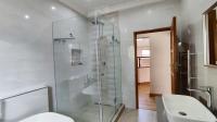 Bathroom 3+ - 13 square meters of property in Sonneveld