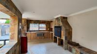 Entertainment - 14 square meters of property in Sonneveld