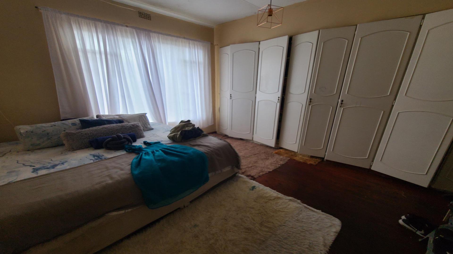 Bed Room 1 - 12 square meters of property in Benoni