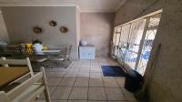 Dining Room - 21 square meters of property in Benoni