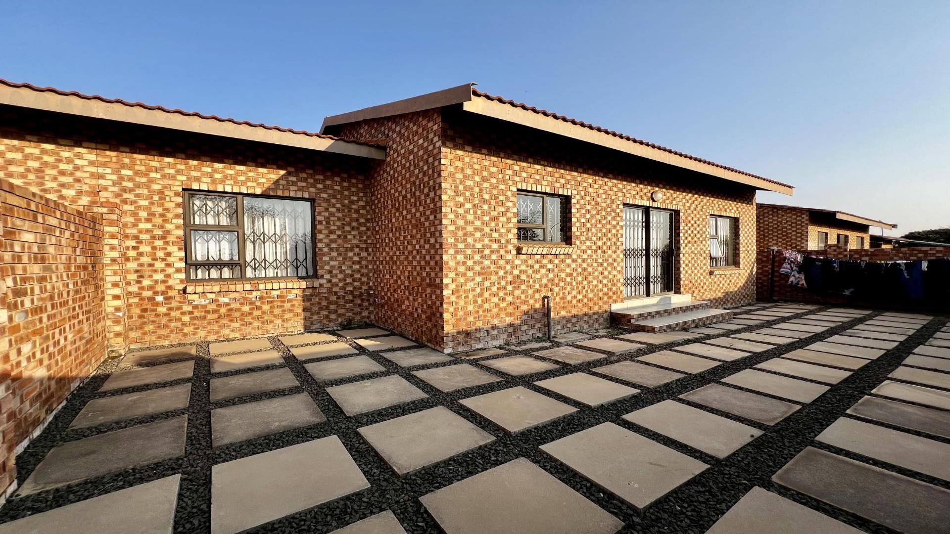 Backyard of property in Ermelo