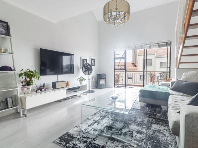 3 Bedroom Apartment for Sale For Sale in Paulshof - MR674937