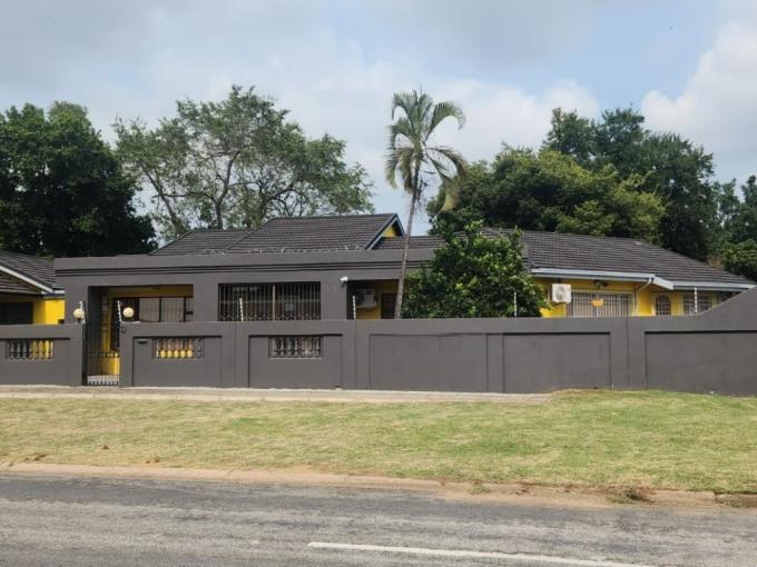 Commercial for Sale For Sale in Rustenburg - MR674977