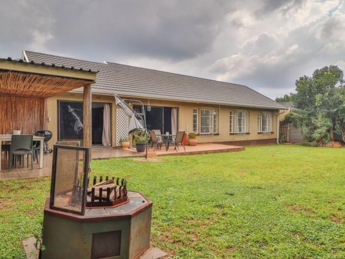 3 Bedroom House for Sale For Sale in Buurendal  - MR674983