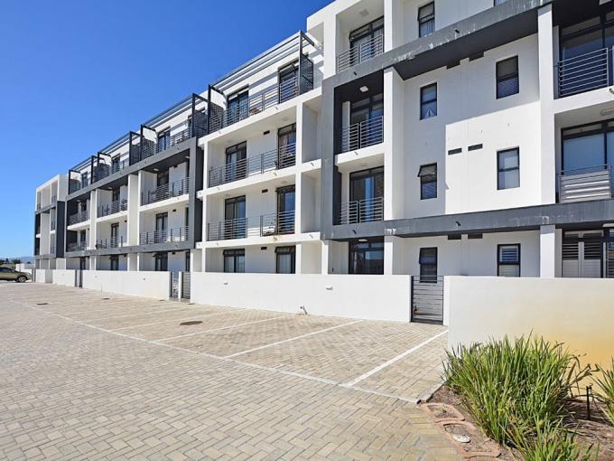 2 Bedroom Apartment to Rent in Bloubergstrand - Property to rent - MR674994
