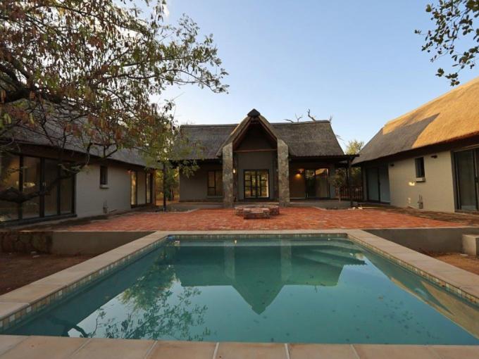 4 Bedroom House for Sale For Sale in Hoedspruit - MR675000