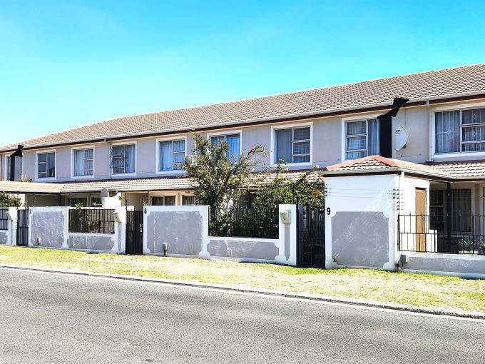 3 Bedroom Duplex for Sale For Sale in Strand - MR675017