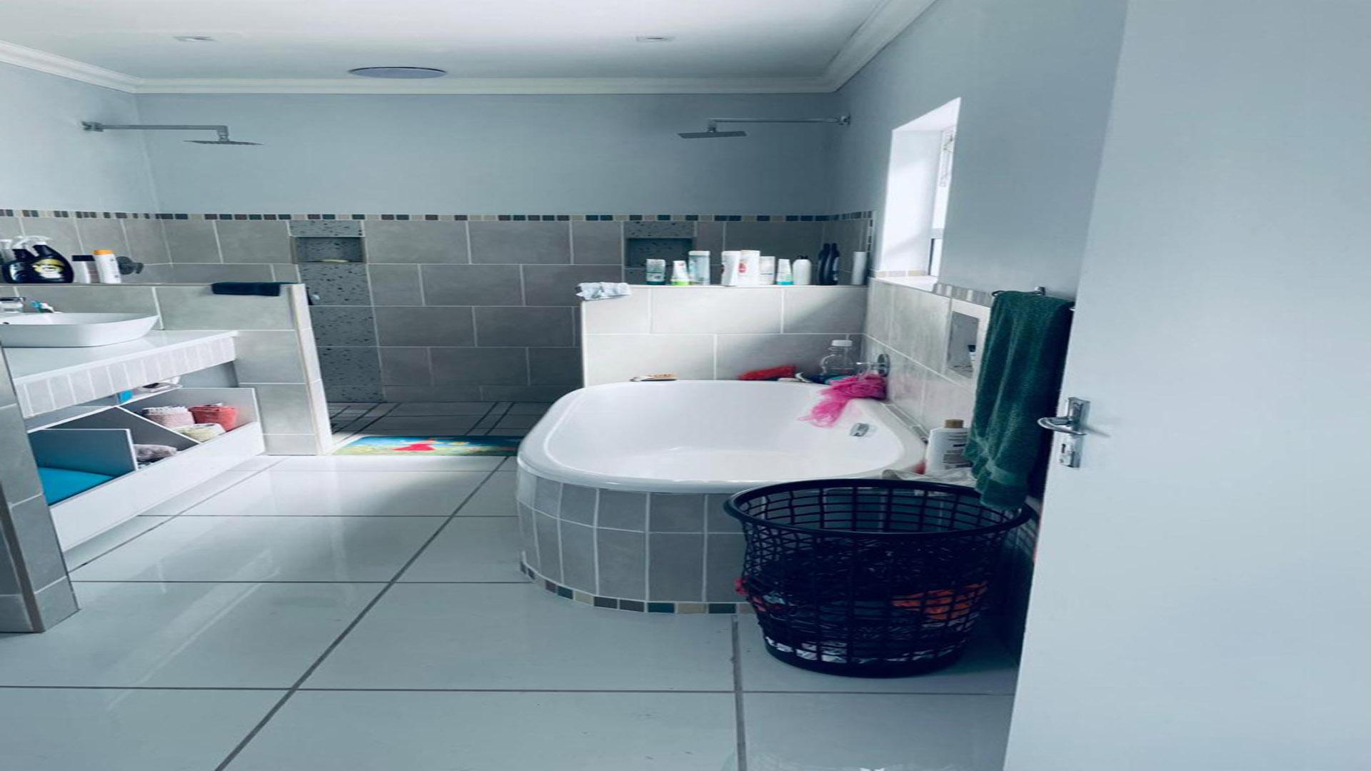 Main Bathroom of property in St Helena Bay