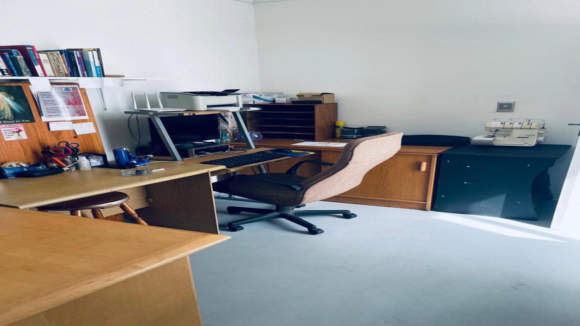 Study of property in St Helena Bay