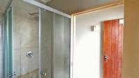 Bathroom 1 - 5 square meters of property in Cato Manor 