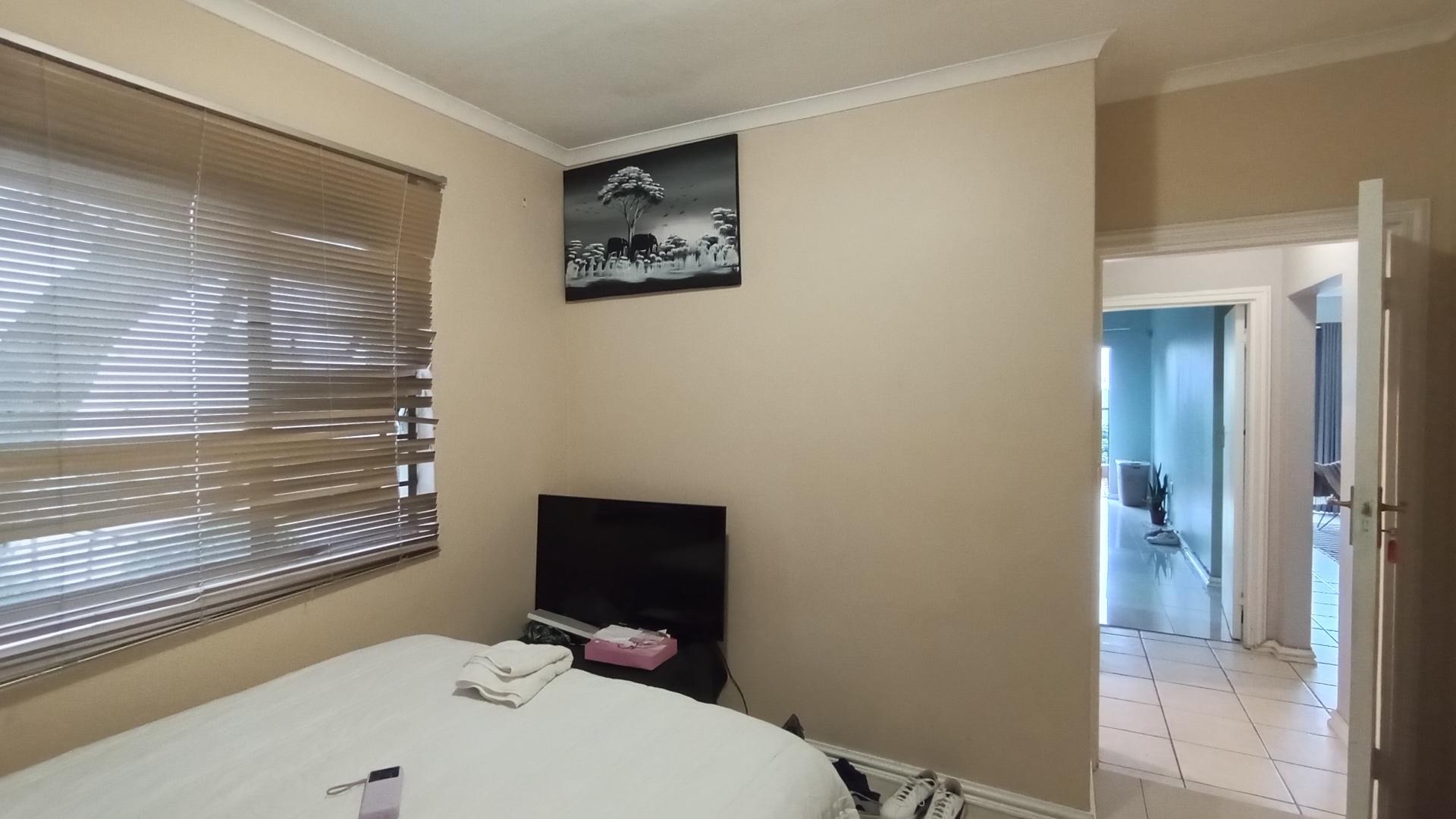 Bed Room 1 - 12 square meters of property in The Wolds