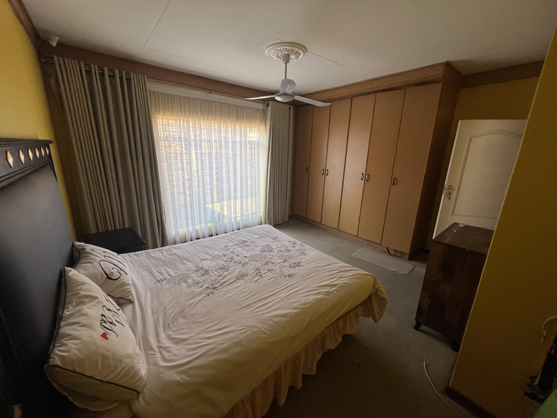 Bed Room 1 of property in Wilkoppies