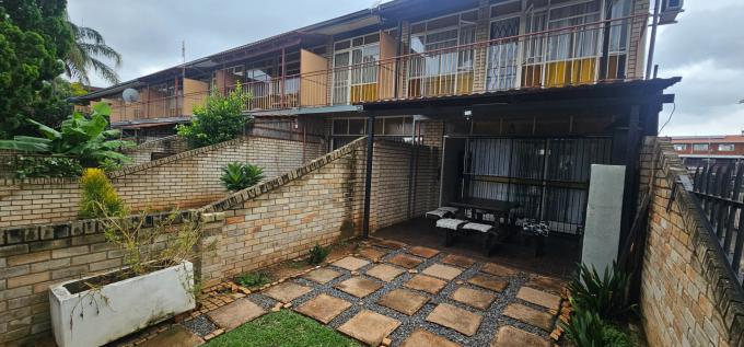 3 Bedroom Duplex for Sale For Sale in Queenswood - MR675058