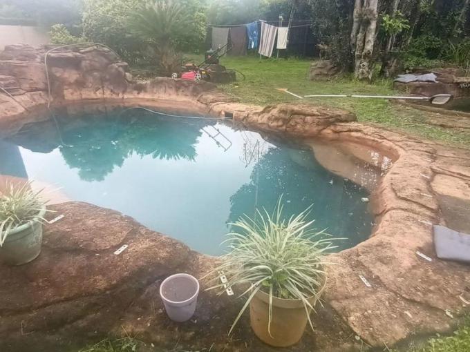 3 Bedroom Cluster to Rent in Hillcrest - KZN - Property to rent - MR675069