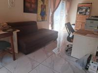  of property in Glenvista