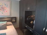  of property in Glenvista