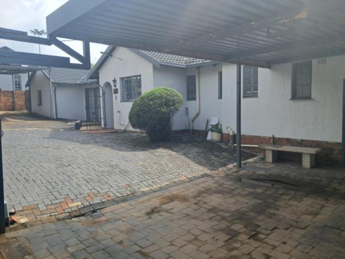 4 Bedroom House for Sale For Sale in Ormonde - MR675136