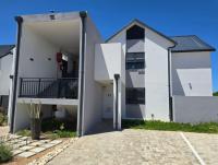 2 Bedroom 2 Bathroom Flat/Apartment for Sale for sale in Stilbaai (Still Bay)