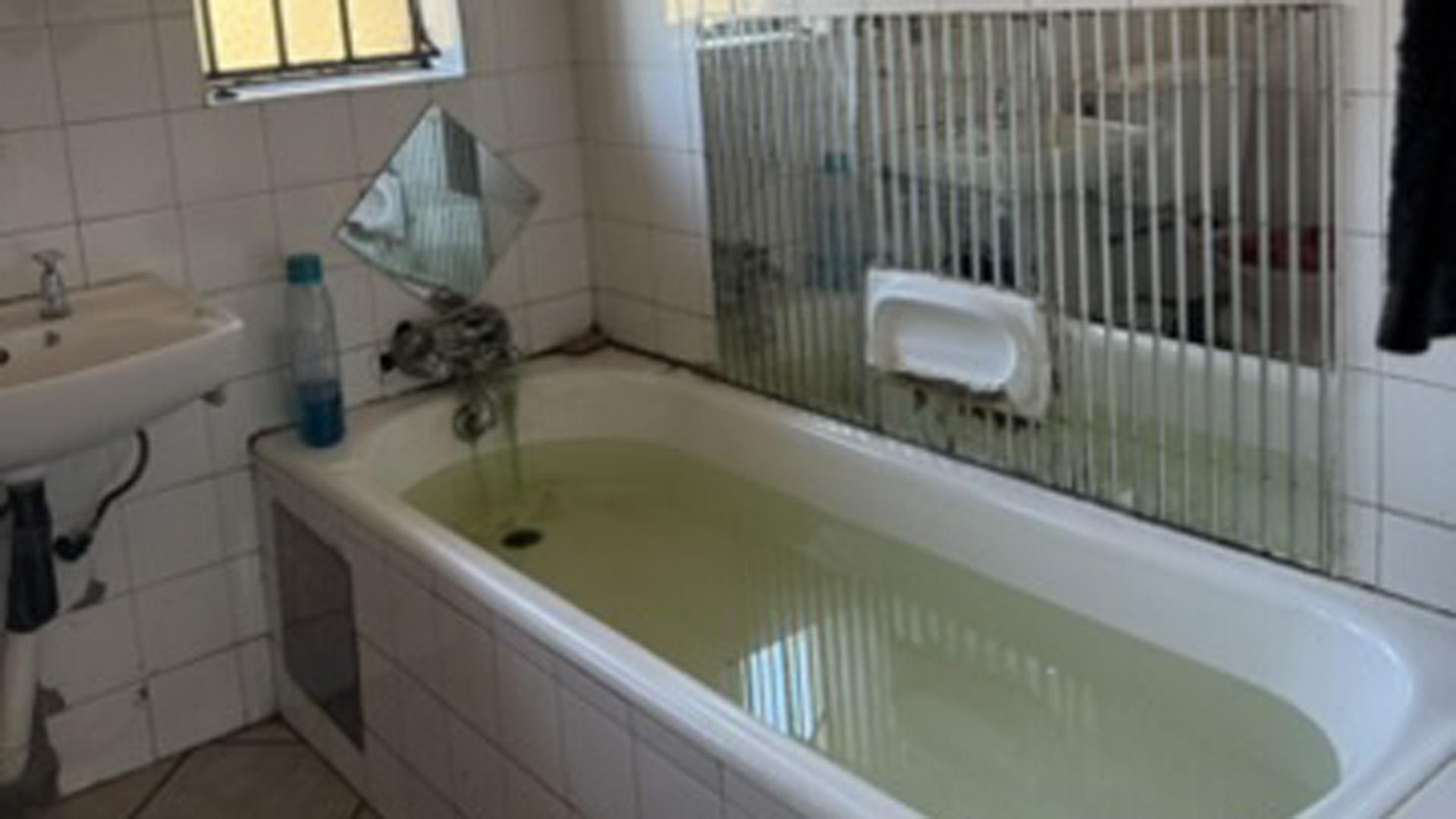 Bathroom 1 of property in Duvha Park