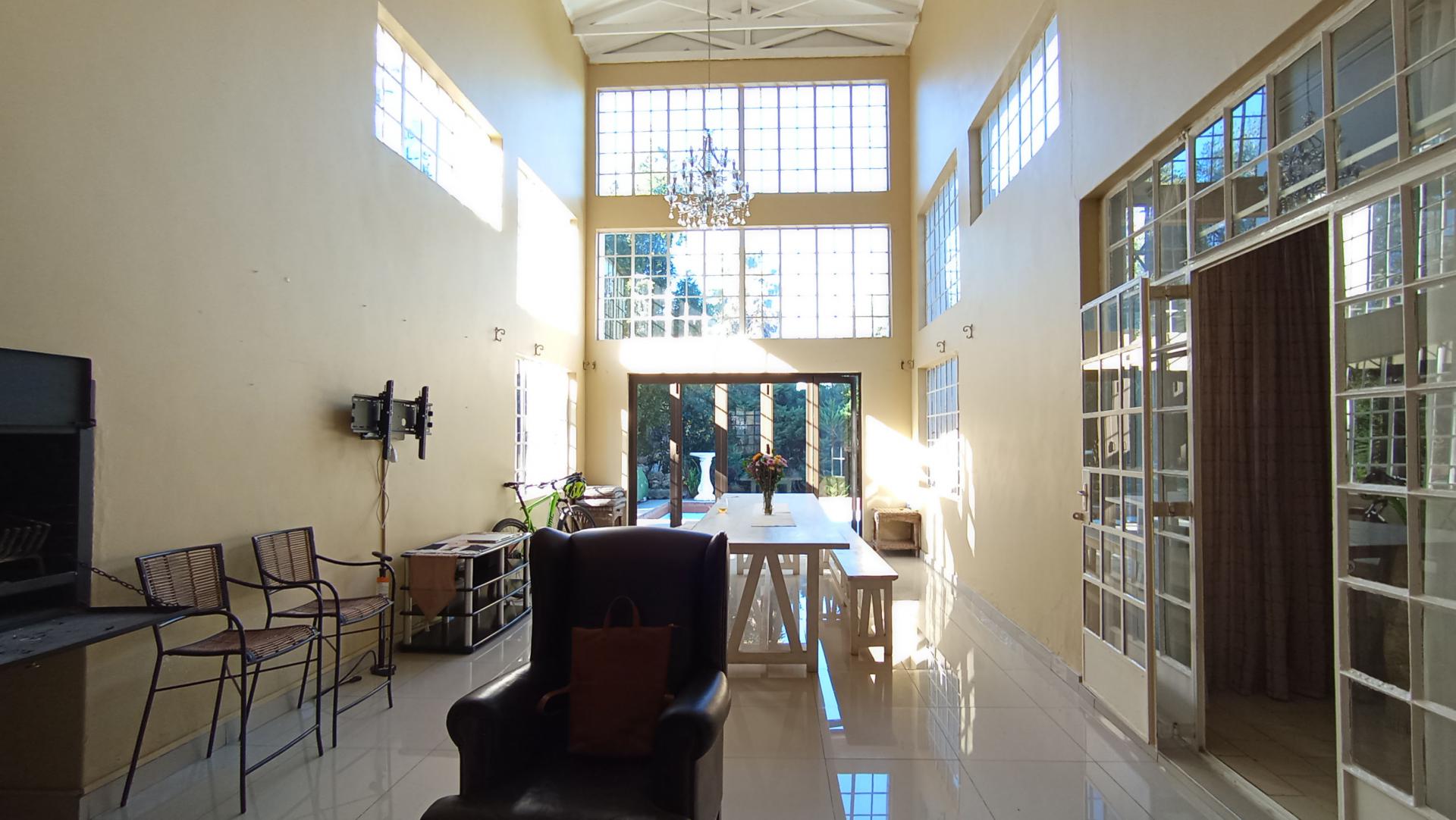 Entertainment - 42 square meters of property in Atholl