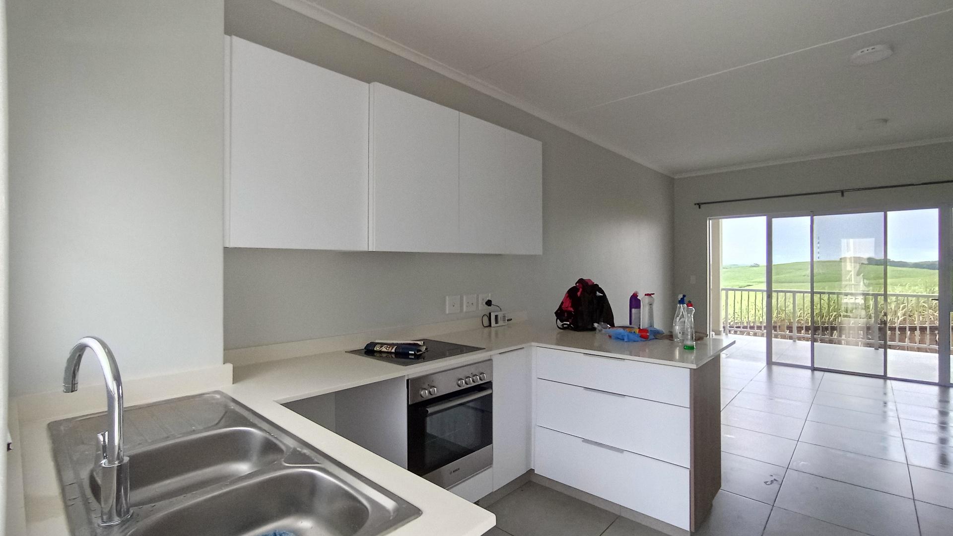 Kitchen - 10 square meters of property in Ballitoville