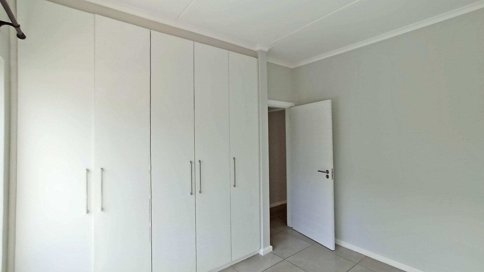 Bed Room 2 - 12 square meters of property in Ballitoville