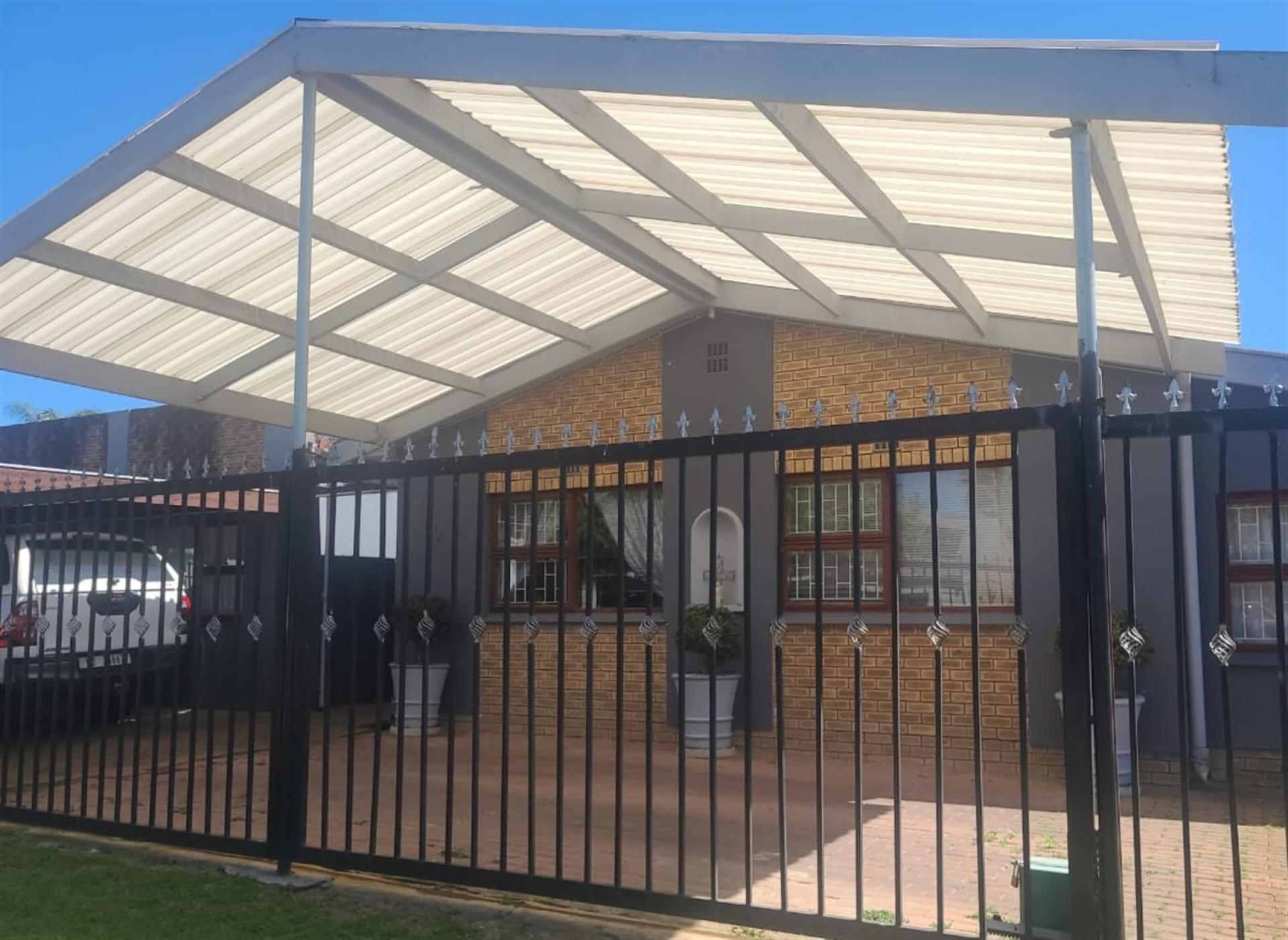 Front View of property in Paarl