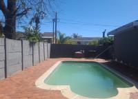 Swimming Pool of property in Paarl