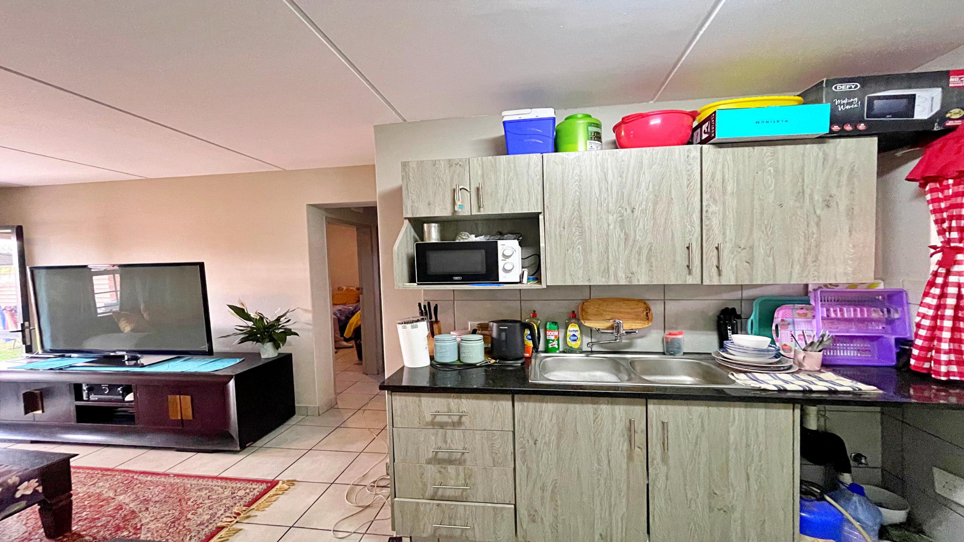 Kitchen of property in Heuweloord