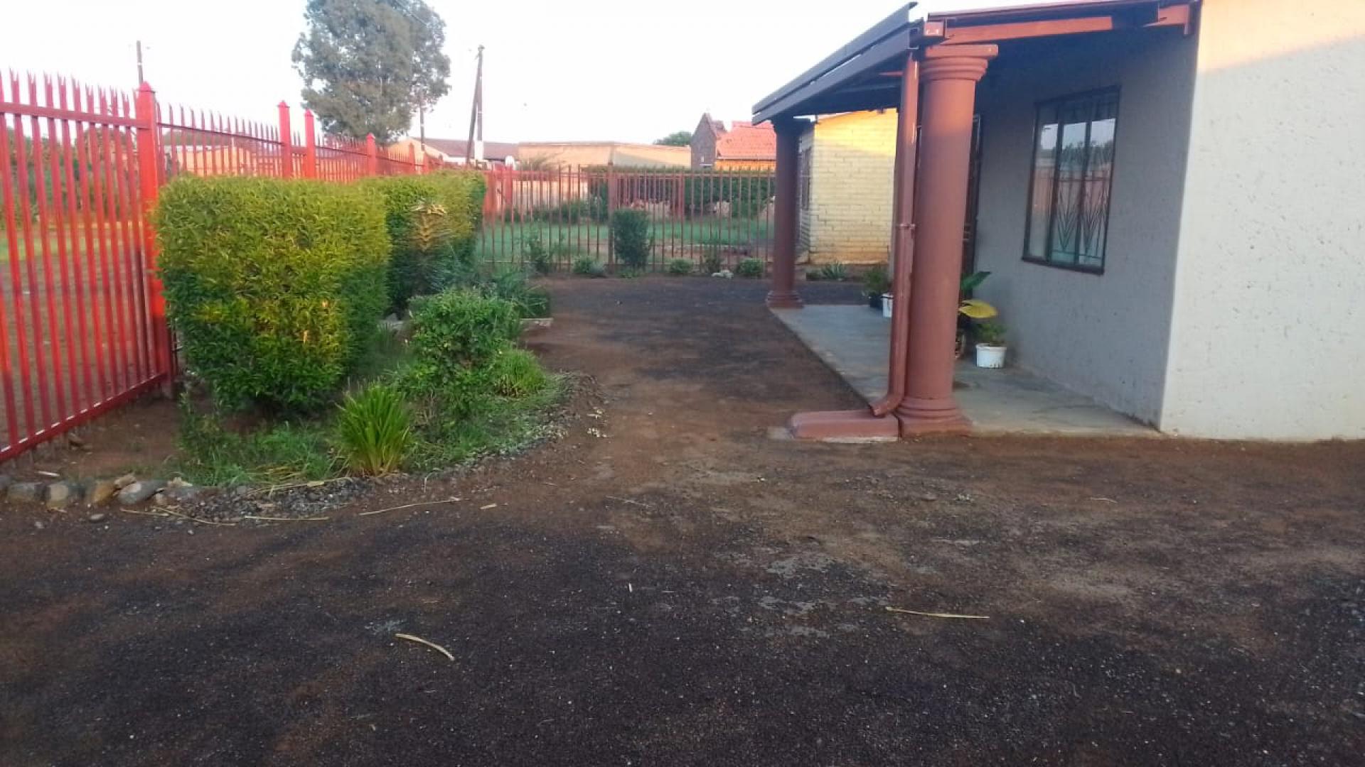  of property in Heidedal