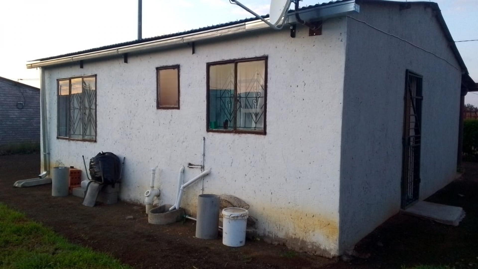  of property in Heidedal