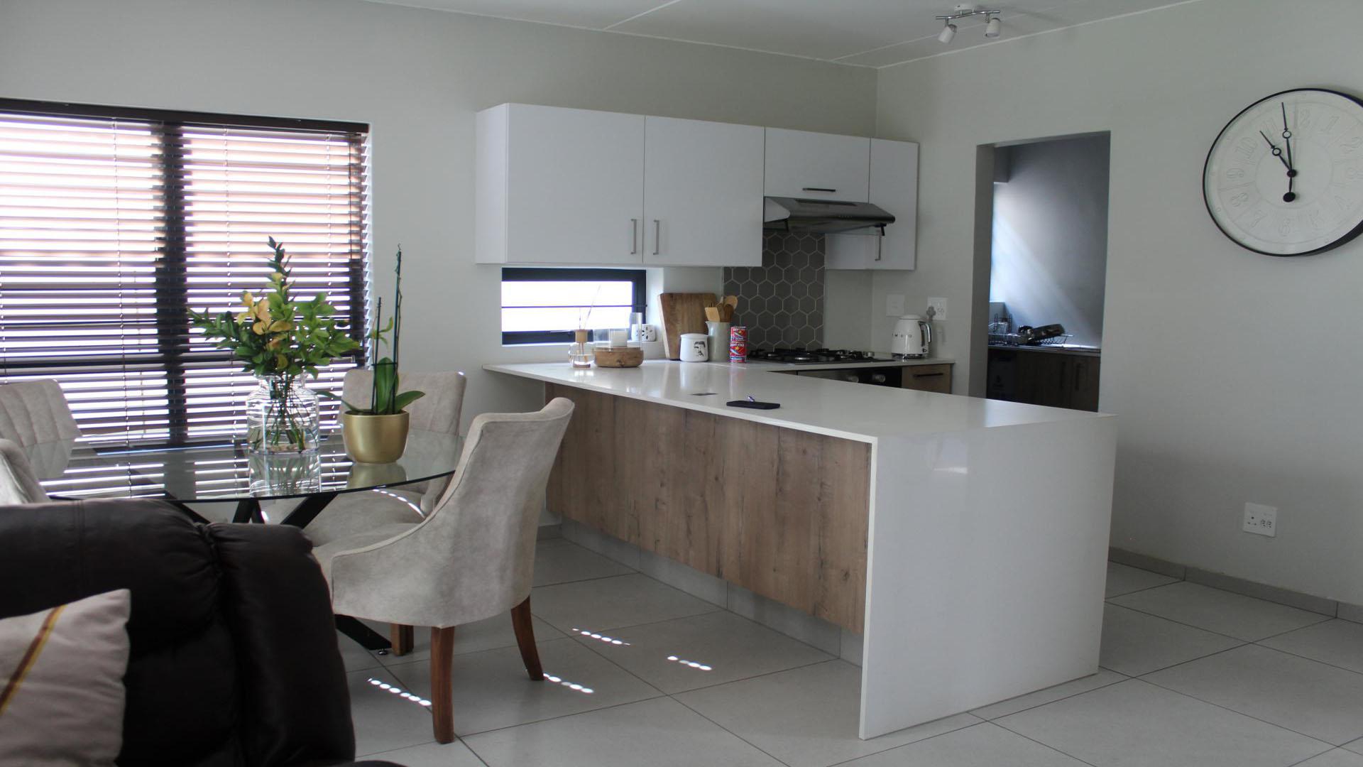 Kitchen of property in Broadacres
