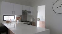 Kitchen - 8 square meters of property in Broadacres