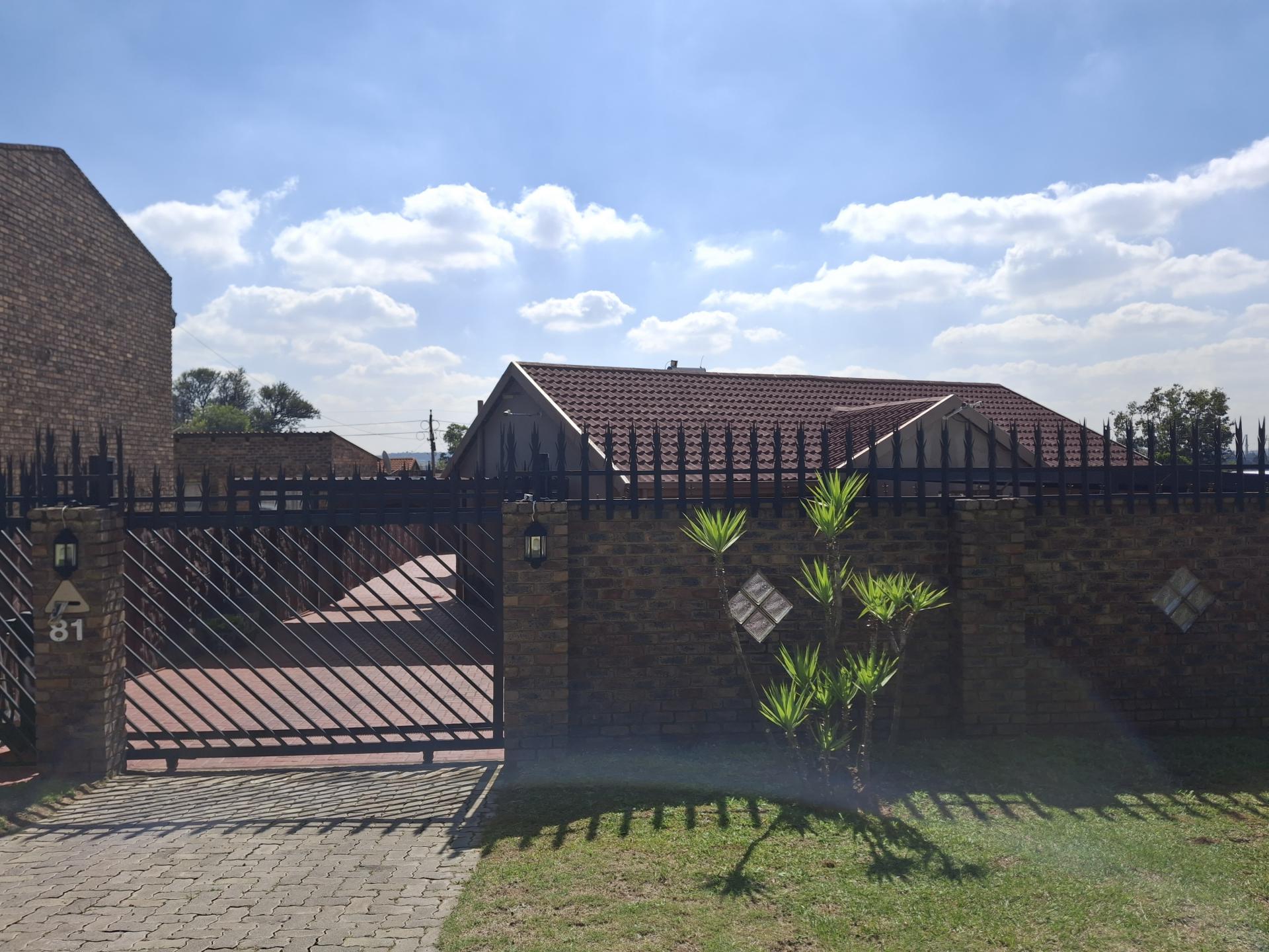 Front View of property in Elandspark