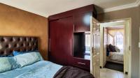 Bed Room 1 - 11 square meters of property in Elandspark