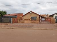 3 Bedroom 2 Bathroom House for Sale for sale in Protea South
