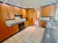  of property in Glenvista