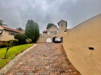  of property in Glenvista